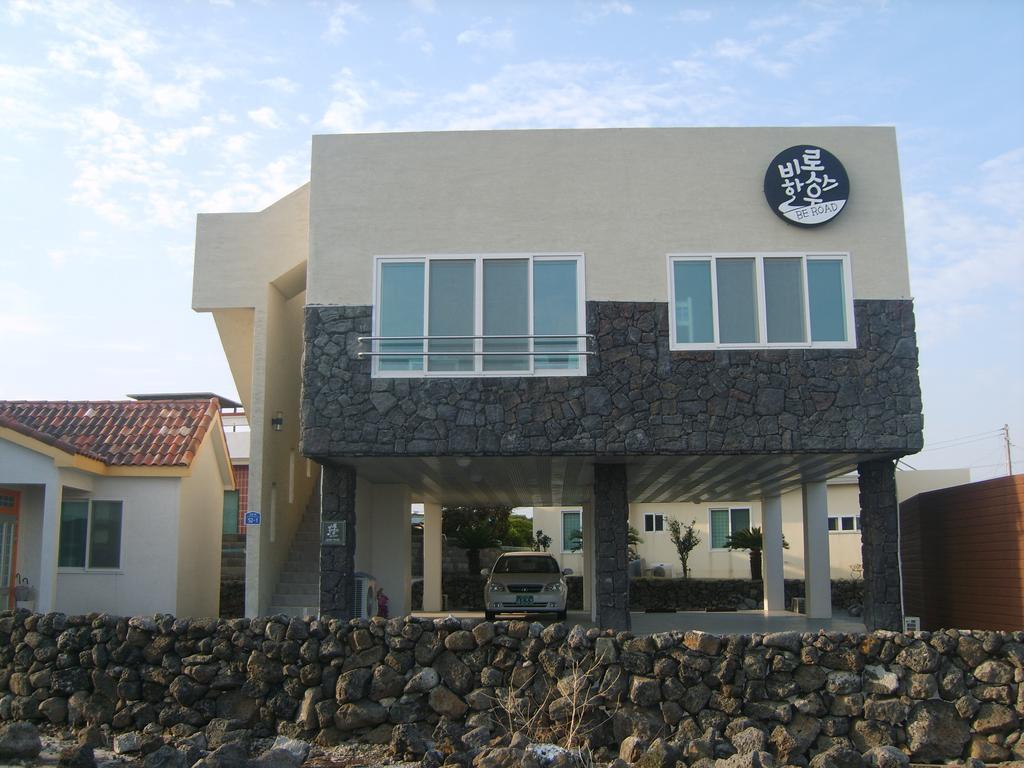 Hotel Be Road House Jeju Esterno foto